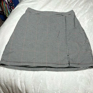 Hollister Black Red & White Small Checkered Plaid Mini Skirt Size Small S